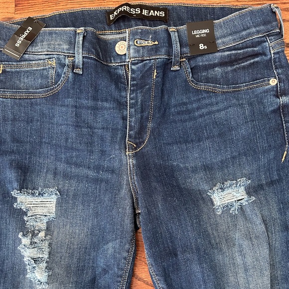 NWT Express Women’s Legging Mid Rise Distressed Front Legs - Picture 4 of 10